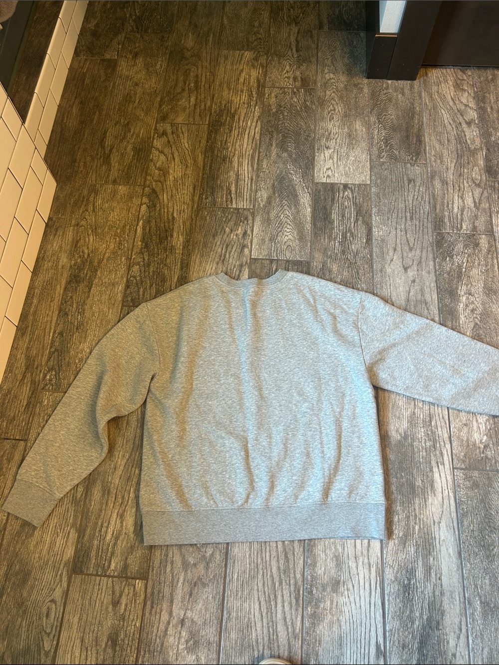 Women’s J crew Paris sweatshirt - Picture 2 of 3